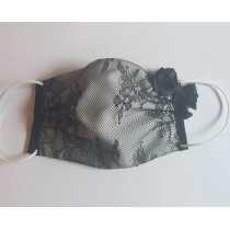 Masque dentelle sur gris